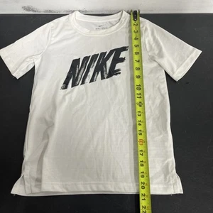 Nike Boys Dri-Fit T-Shirt - Picture 1 of 4