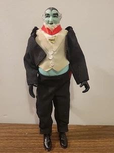 Vintage exklusive Premiere 8 Zoll bewegliche Sammlerpuppe - The Munsters - Opa - Bild 1 von 6