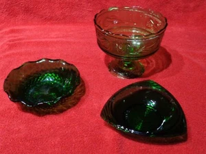 Lote de 3 cuencos de caramelo de vidrio verde 7"" 6"" EO Brody Cleveland - Imagen 1 de 4