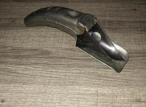 Caño de vertido de pinchazos de metal Blackstone modelo GB2 de lata de aceite de colección De Luxe - Imagen 1 de 8