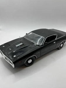 Auto World ERTL American Muscle Authentics Supercar 1971 Dodge Super Bee 1:18 - Imagen 1 de 14