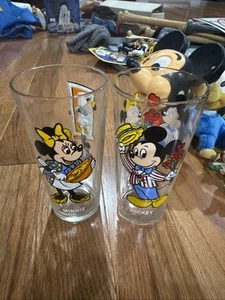 Lote de Mickey de vidrio Minnie Mouse 1978 serie de coleccionistas de Walt Disney PEPSI - Imagen 1 de 2