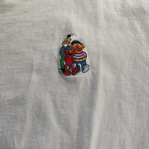 Vintage  Single Stitch Shirt Sesame Street Men Extra Large White Bert Ernie Elmo - Picture 1 of 17