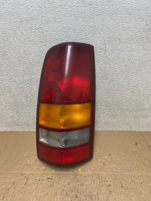 1999-2002 Chevrolet Silverado 1500 Left Driver Lh Side Tail light T7674 DW - Image 1 of 4