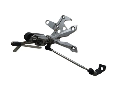 Kawasaki Z750 2008 FRONT LEFT FOOTBOARD + GEAR LEVER - Image 1 of 4