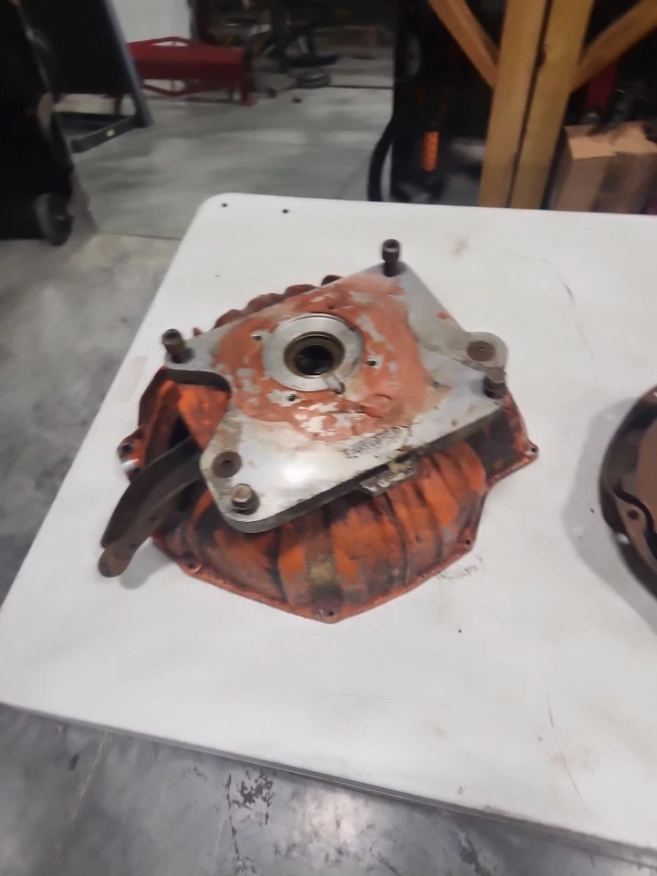 Adaptadores avanzados Jeep de 4 velocidades a Chevy de bloque pequeño con carcasa de embrague/campana  Foto 1 de 4