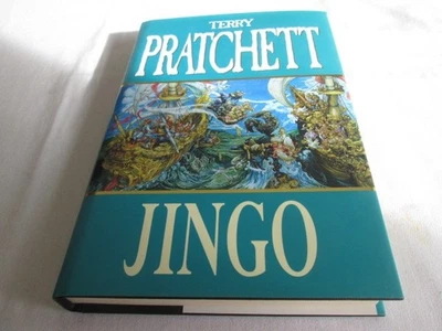 TERRY PRATCHETT SIGNED HARDBACK JINGO 1ST EDITION 3RD IMPRESSION - Image 1 of 4