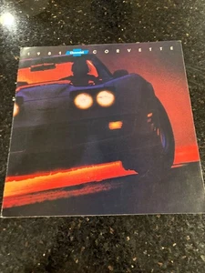 1981 Chevrolet Corvette Fold Out Dealer Sales Showroom Brochure pamphlet - Picture 1 of 8