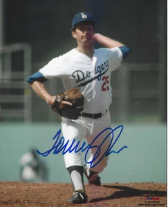 Signed 8x10 TOMMY JOHN Los Angeles Dodgers Autographed photo w/COA - Picture 1 of 1