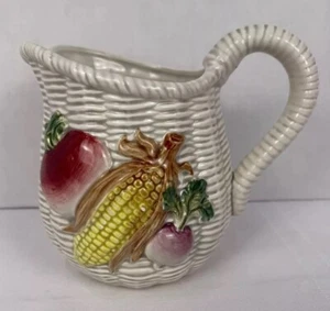 Fitz & Floyd Basketweave 2 Quart Earthenware Pitcher,Vegetables Peas Corn Radish - Picture 1 of 17