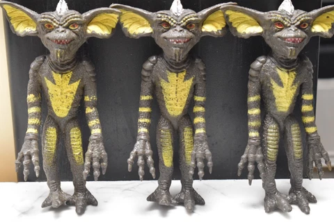 Vintage 1984 LJN Warner Bros Gremlins Striped Bendable Action Figure 6” Lot of 3 Cover