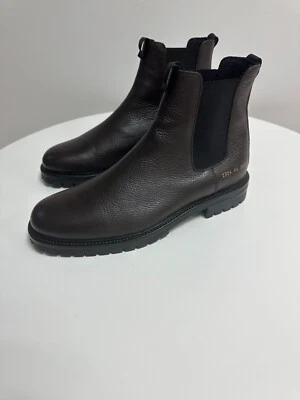 Common Projects Full Grain Leather Chelsea Boots (Dark Brown) - Size EU 44 - Photo 1/4