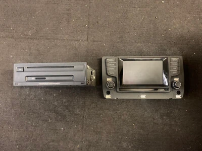 VW GOLF MK7 R GTI GTD 2013-2018 MIB 1 INFOTAINMENT STEREO SYSTEM 5G0035842 - Image 1 of 4