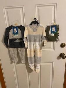 BRAND NEW LOT OF 3 INFANT BOYS SIZE 3-6 MONTH CLOTHING - Picture 1 of 13