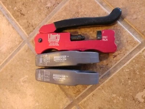 CONNEC || CC Compression Crimp Tool and stripping set. - Picture 1 of 4