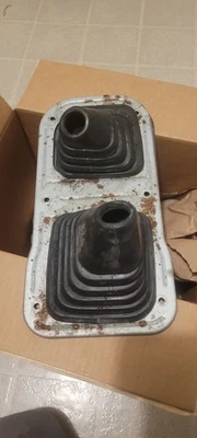 Bota de cambio manual de goma negra para camioneta Toyota 84/88 4Runner 4x4 Foto 1 de 3