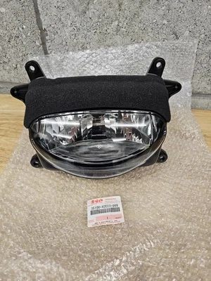 SUZUKI RGV250 VJ23 1996 1997  HEADLIGHT BRAND NEW  - 35100-42E00-999  RARE  — 第 1/4 张图片