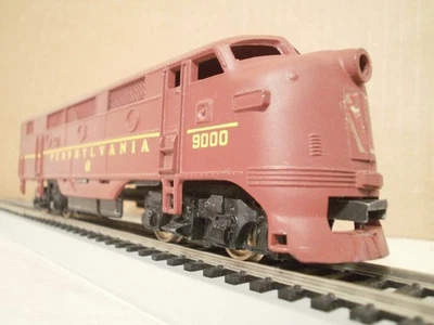 Camiones de plástico iluminados Varney HO F-3 locomotora diésel Pennsylvania 9000 Foto 1 de 4
