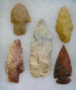 Lot 5 Pfeilspitzen Sammlung - Bild 1 von 2