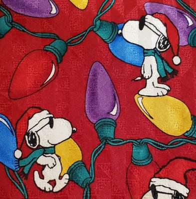 SNOOPY ~ CACAHUETES ~ CHARLIE BROWN ~ CORBATA NAVIDAD HOMBRE ~ CADENA LUCES ~ 56" Foto 1 de 3
