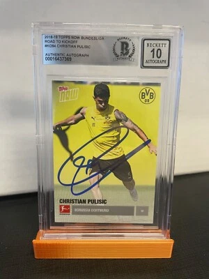 2018-19 TOPPS NOW BUNDESLIGA CHRISTIAN PULISIC SIGNED BECKETT AUTHENTIC AUTO 10 - Image 1 of 2