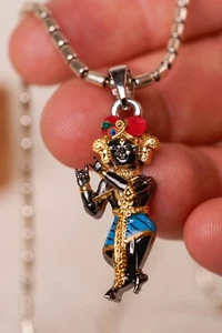 hermoso colgante de plata pura que representa a Radha Raman, una forma amada de Krishna - Imagen 1 de 20
