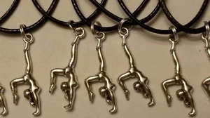 10 Stück Halsketten ☆ Geburtstag Party Gastgeschenke ☆ TYMNASTIK/Turner ☆ Preise/Auszeichnungen - Bild 1 von 2