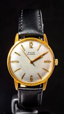 Reloj de cuerda manual para hombre Avia Olympic (Suizo) (Vintage) -- Funciona Foto 1 de 4