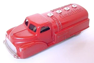 1950s RENWAL 4" FRICTION DODGE GAS TANKER TRUCK RED DIECAST - Picture 1 of 6