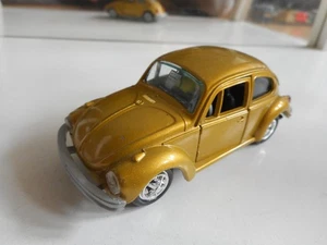 Gama VW Volkswagen Beetle 1302 in Gold on 1:43 - Picture 1 of 2
