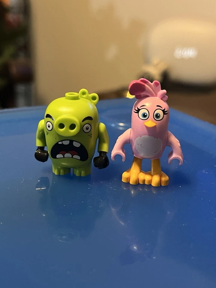 Lego Mini Figures Piggy 3 And Stella From Angry Birds - Image 1 of 1