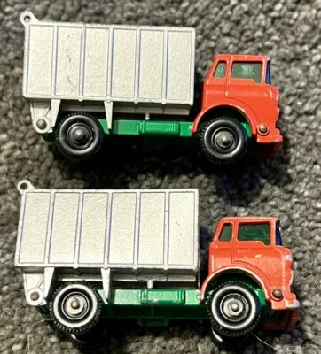 2 Vintage 1960s Matchbox Lesney GMC Tipper Trucks Red Green & Silver No. 26 - Image 1 of 4