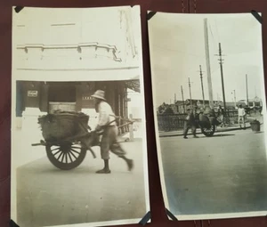 Japón 1926 conjunto de 2 fotos RICKSHAW escena callejera historia del arte Primera Guerra Mundial - Imagen 1 de 3