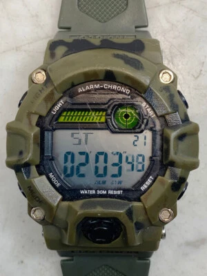 Reloj Hombre Brújula Camuflaje. Iluminación digital estilo G-Shock WR 30M Foto 1 de 4
