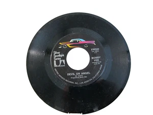 45 RECORD - BOBBY VEE - DEVIL OR ANGEL - Picture 1 of 1