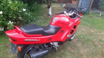 Honda CBR 1000 F - Bild 1 von 4