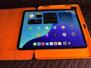 Apple iPad Pro iPad Pro (12.9-inch) (4th generation) - Picture 1 of 19