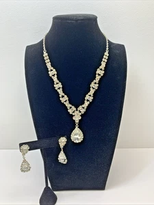 Wedding Bridal Bridesmaid Diamond-like Necklace & Earrings Set Silver Tone - Picture 1 of 24