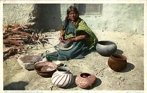 Postcard Native American. 'Moki Indian Woman Making Pottery.' Pottery Design UNP - Picture 1 of 2
