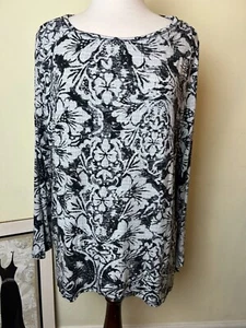 Chicos Zenergy Tunic Size 3 Black And White Floral Long Sleeves Soft Stretch - Picture 1 of 8