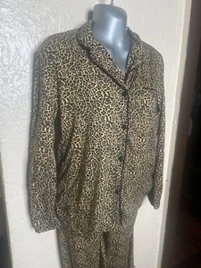 Emme Jordan Pajama Set Womens Medium Beige Brown Cheetah Print Button Front - Picture 1 of 9
