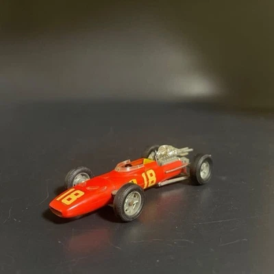 Necessita di riparazione, auto da corsa Solido Ferrari V12 F1 danneggiata... - Immagine 1 di 4