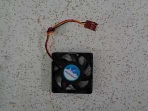 Foxconn/Delta Cooling Fan EFB0512MA 12V, nice working, see description..... - Afbeelding 1 van 7