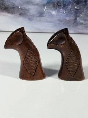 SET OF 2 Vintage Dan Wesson Checkered Wood Grip Fits Square Tang Revolver — 第 1/4 张图片