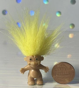 Vintage Russ 1990’s Yellow Hair Miniature troll figure toy 3 inch - Picture 1 of 4