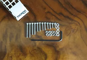 KIT PRESA Thorens serie TP Headshell cartuccia phono montaggio vite tipo testa - Foto 1 di 3