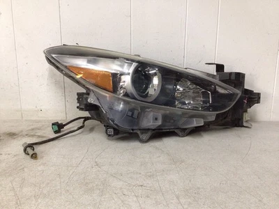Faro pasajero Mazda Mazda 2017-2018 3 diestro OEM#R2 Foto 1 de 4