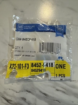 Genuine OEM GM Navigation Data Card 84529418 Brand New - Image 1 of 3