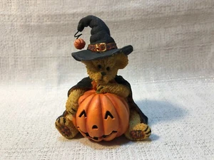 Boyds Bär Bearstone Tabitha Boobeary Keep Calm and Scary auf Figur 4041875 - Bild 1 von 6