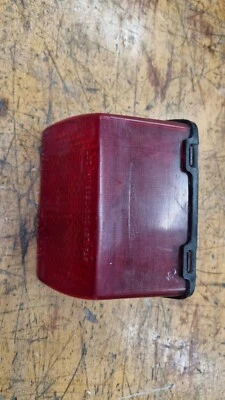 Luz traseira yamaha tzr250 tzr 250 rd350 rz350 ypvs 2ma 1kt 1wt rd500 rz500 500 rd - Imagem 1 de 4